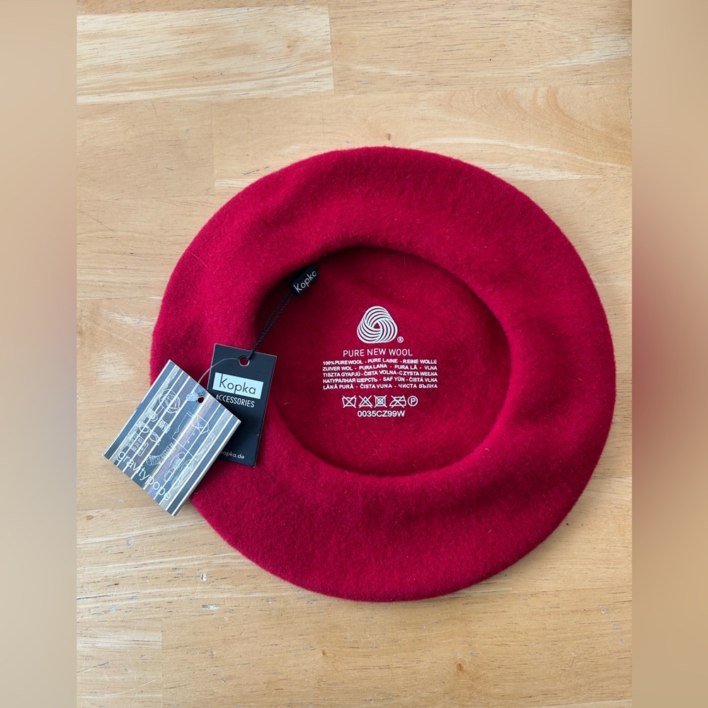 Kopka Red Wool Beret - Picture 2 of 9